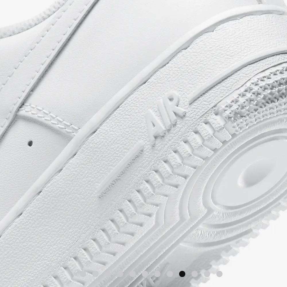 NEW NIKE AIR FORCE 1 Sneakers in White Size US 8 EUR 39 - Picture 14 of 14